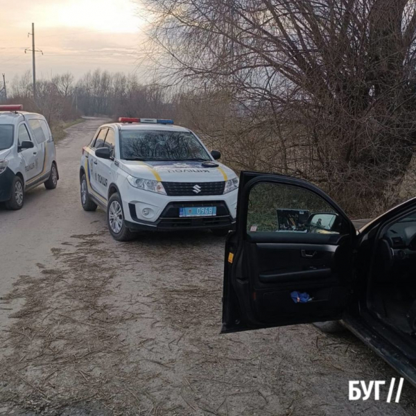 У Нововолинській громаді поліцейські офіцери затримали червоноградських гастролерів з наркотиками | Новини Нововолинська