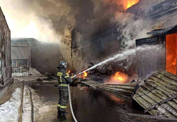 Пожежа в Підмосков'ї 11 березня - спалахнув склад будівельних матеріалів - 11 березня 2024 :: Донеччина
