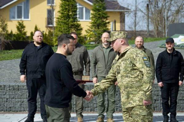 За звільнення Київщини президент вручив ордени військовим з 14 ОМБр, один з них з Нововолинська | Новини Нововолинська