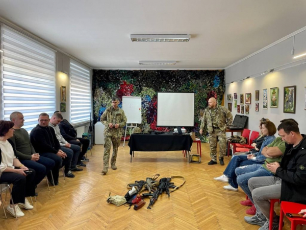 У Нововолинську провели заняття з національного спротиву | Новини Нововолинська