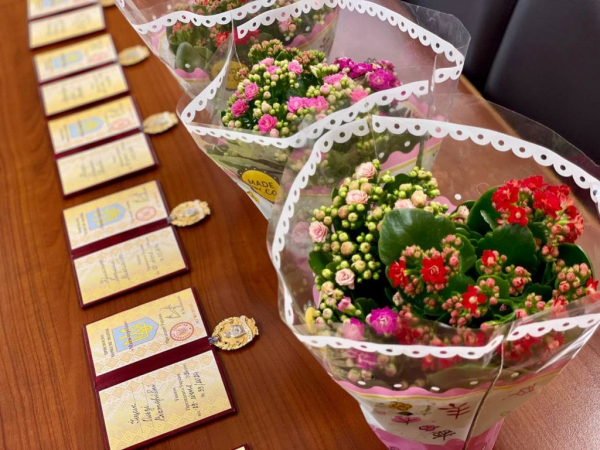 Шістьом мешканкам Нововолинської громади вручили нагороди «Мати-героїня» | Новини Нововолинська