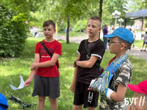 Фестиваль, велоквест та малюнки на люках: у Нововолинську відбулись заходи до Дня захисту дітей | Новини Нововолинська