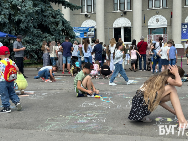 У Нововолинську відзначили День захисту дітей: фоторепортаж | Новини Нововолинська