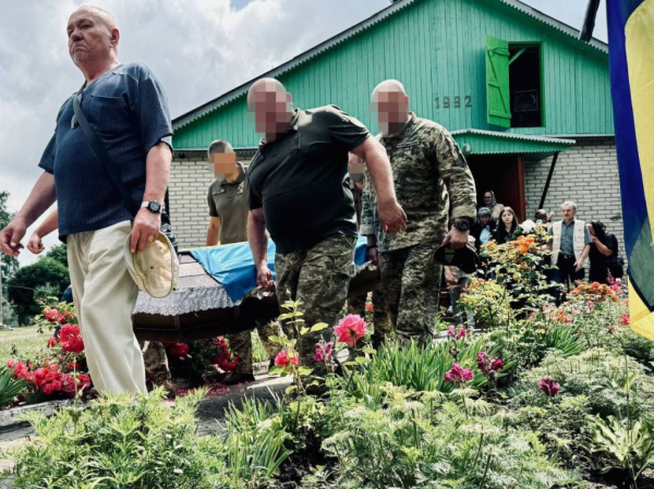 Нововолинська громада попрощалася з полеглим Героєм Тарасом Жуковським | Новини Нововолинська