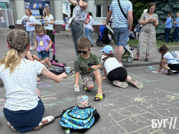 У Нововолинську відзначили День захисту дітей: фоторепортаж | Новини Нововолинська