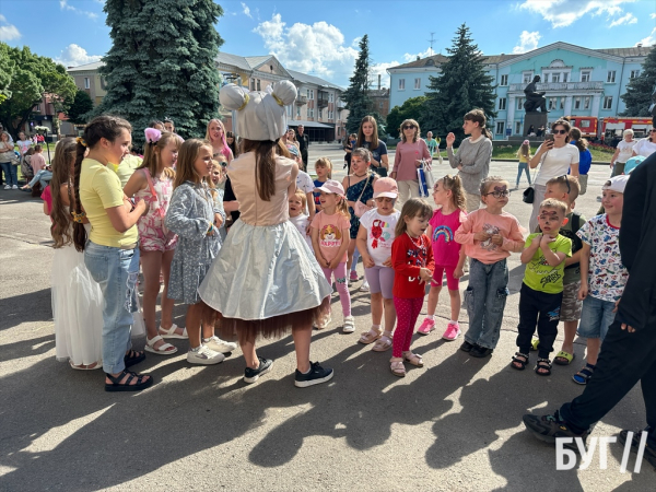 У Нововолинську відзначили День захисту дітей: фоторепортаж | Новини Нововолинська