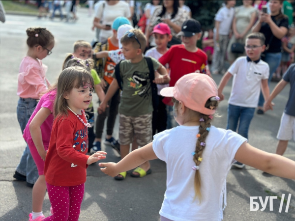 У Нововолинську відзначили День захисту дітей: фоторепортаж | Новини Нововолинська