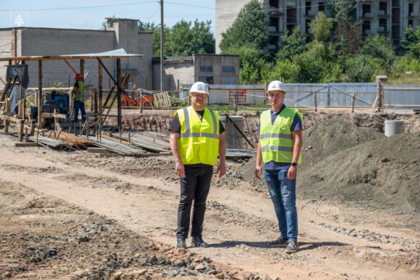 У Нововолинську триває будівництво житла для ВПО | Новини Нововолинська