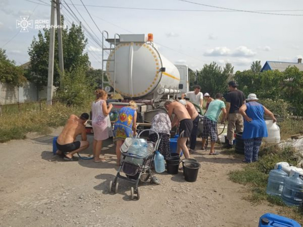 Воду доставили до населених пунктів Донеччини. - 21 липня 2024 :: Донеччина