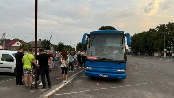 50 дітей з Нововолинської громади вирушили на відпочинок у Польщу | Новини Нововолинська