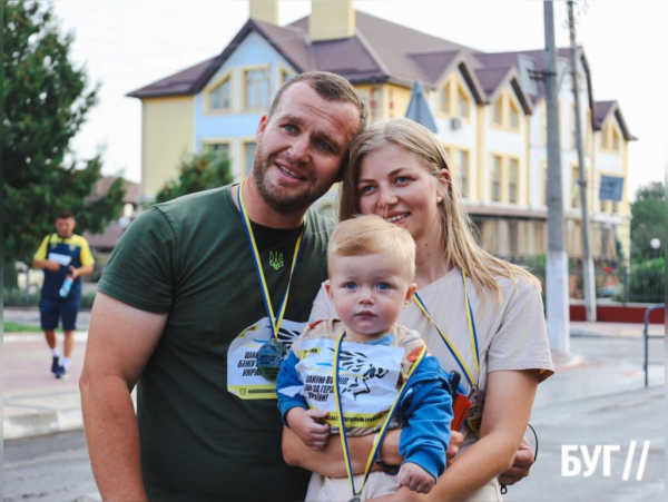 Нововолинська громада долучилась до всеукраїнського забігу «Шаную воїнів, біжу за героїв України» | Новини Нововолинська