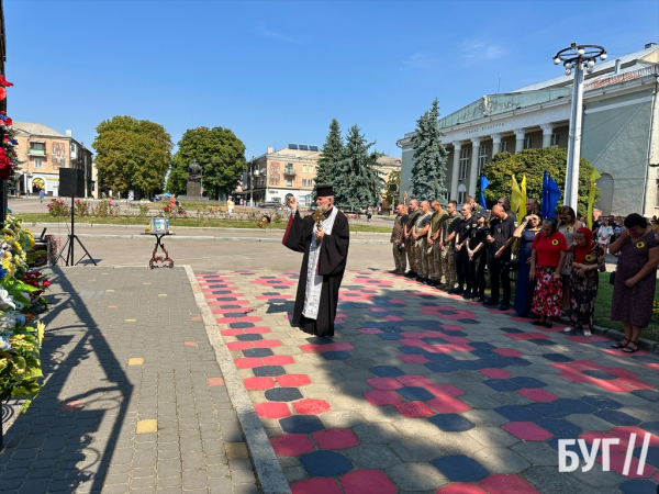 День пам’яті захисників України: у Нововолинську вшанували загиблих Героїв | Новини Нововолинська