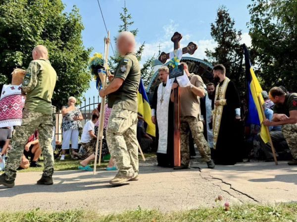 Нововолинська громада прощалася із Героєм Михайлом Левчуком | Новини Нововолинська