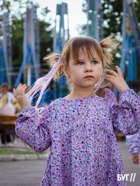 Квартирник, атракціони, кіноперегляд: у парку в Нововолинську відбулись заходи з нагоди Дня молоді | Новини Нововолинська