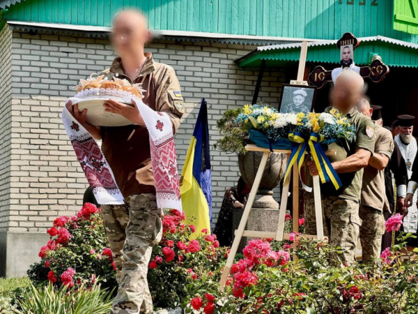 У Нововолинську провели в останню дорогу Героя Дмитрія Хрищука | Новини Нововолинська