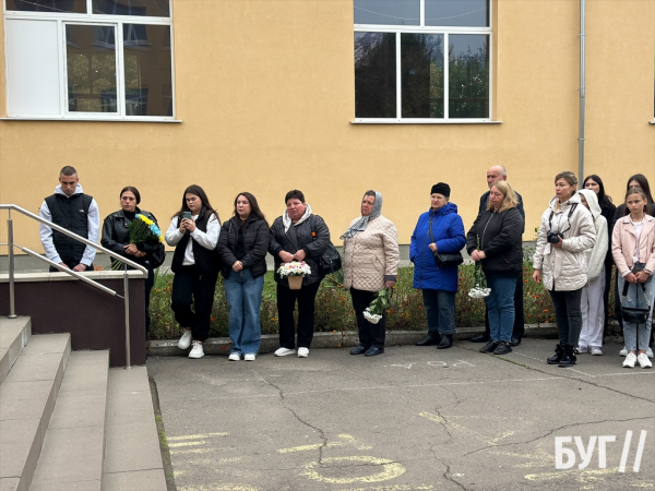 У Нововолинську в трьох ліцеях встановили меморіальні дошки загиблим Героям | Новини Нововолинська