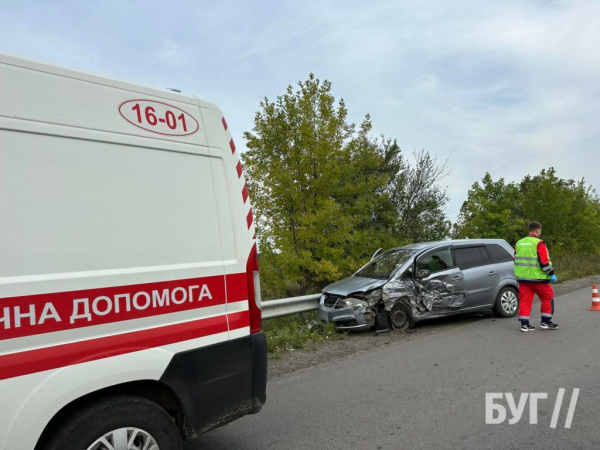 Поблизу Нововолинська трапилась ДТП: є потерпілі | Новини Нововолинська