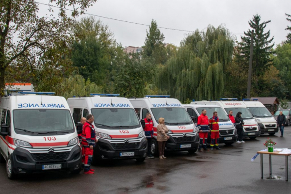 Нововолинськ та Іваничі отримали нові автомобілі швидкої допомоги | Новини Нововолинська