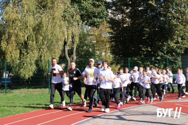 Забіг, ярмарок та руханка: у Нововолинську пройшли благодійні заходи задля збору коштів для ветеранів ЗСУ | Новини Нововолинська