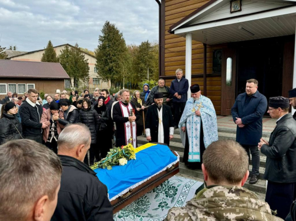 Жителі Нововолинської громади віддали останню шану двом полеглим Героям | Новини Нововолинська