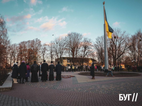 «Запали свічку пам’яті»: в Нововолинську вшанували пам'ять жертв Голодомору | Новини Нововолинська