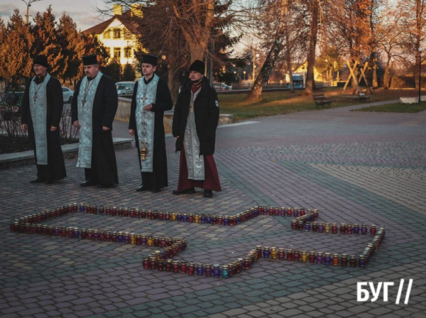 «Запали свічку пам’яті»: в Нововолинську вшанували пам'ять жертв Голодомору | Новини Нововолинська