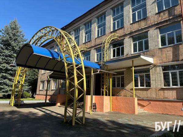 Працювала в Африці та видала понад 25 посібників: нововолинська вчителька з хімії розповіла про життєвий шлях | Новини Нововолинська