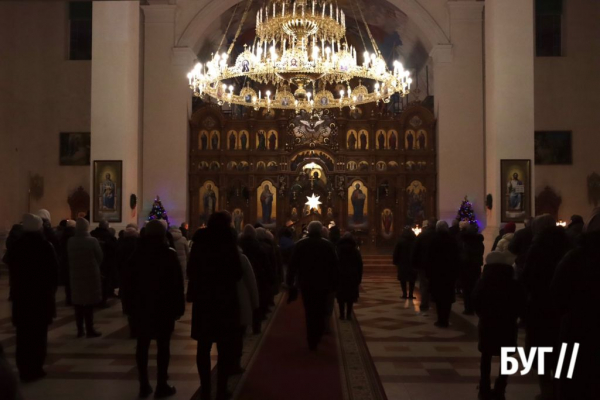 «Христос ся рождає!»: у соборі Нововолинська проходить святкова служба | Новини Нововолинська