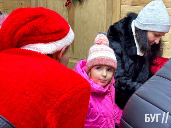 Помічники святого Миколая вже розпочали роботу в Нововолинську | Новини Нововолинська