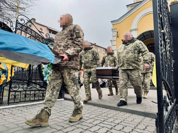 Нововолинська громада провела в останню дорогу загиблого Героя Степана Гученка | Новини Нововолинська