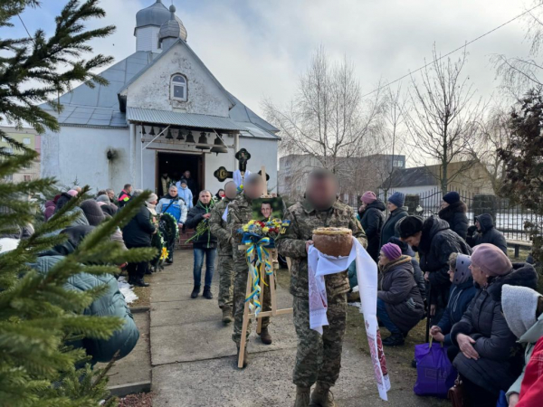 У Нововолинській громаді попрощалися з Героєм Романом Фрасинюком | Новини Нововолинська