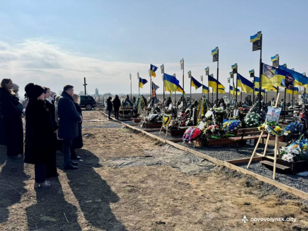 Національний день молитви: у Нововолинську відбулася Година пам’яті | Новини Нововолинська