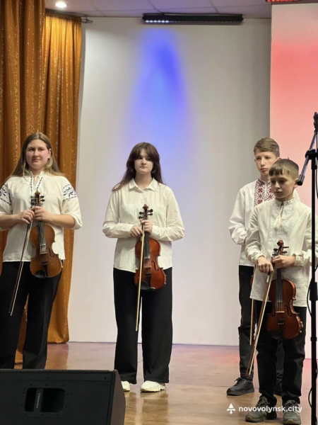 «Скрипковий всесвіт»: у Нововолинській школі мистецтв відбувся концерт | Новини Нововолинська