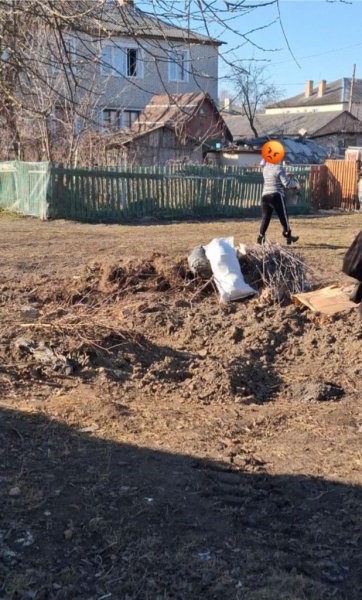 У Нововолинську оштрафували жінку за викинуте сміття не у контейнер | Новини Нововолинська