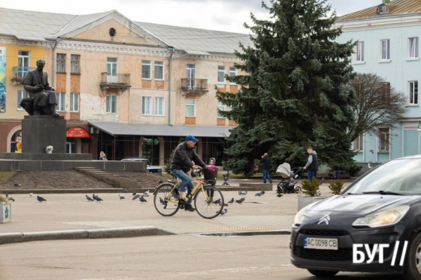 Місто буденне: у Нововолинськ завітала справжня весна | Новини Нововолинська