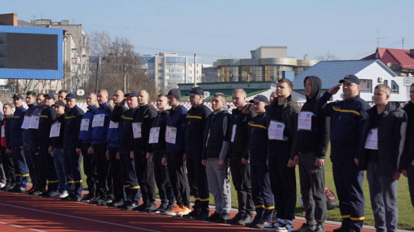 Вогнеборці з Нововолинська посіли третє місце на чепіонаті рятувальників Волині з легкої атлетики | Новини Нововолинська