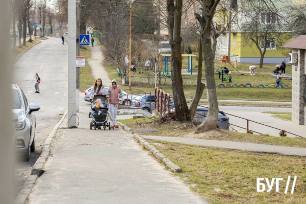 Місто буденне: у Нововолинськ завітала справжня весна | Новини Нововолинська