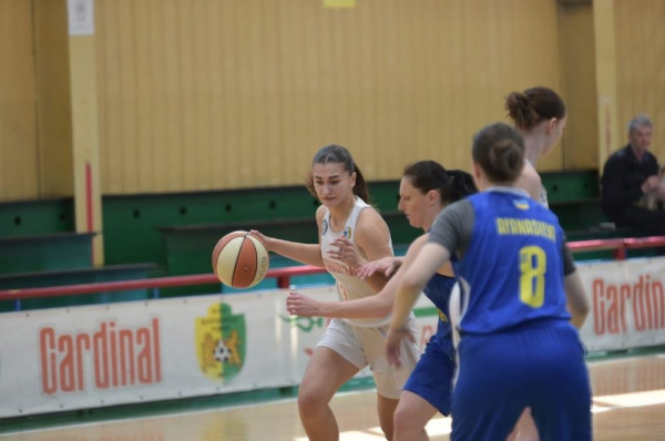 Баскетболістка з Нововолинська у складі команди з Івано-Франківська здобула срібло на Чемпіонаті України | Новини Нововолинська