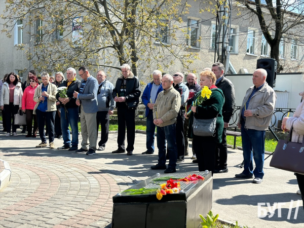 38 річниця аварії на ЧАЕС: у Нововолинську вшанували роковини трагедії | Новини Нововолинська