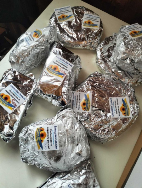 У Нововолинську господині благодійної їдальні наготували великодніх смаколиків для захисників та сиріт | Новини Нововолинська У Нововолинську господині благодійної їдальні наготували великодніх смаколиків для захисників та сиріт | Новини Нововолинська