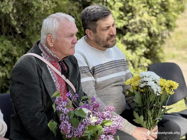 У Нововолинській громаді відкрили меморіальні дошки загиблим Героям | Новини Нововолинська