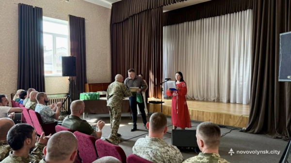 У Нововолинську прикордонників привітали з професійним святом | Новини Нововолинська У Нововолинську прикордонників привітали з професійним святом | Новини Нововолинська