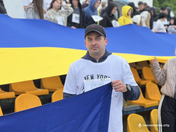 Бігли у пам'ять про загиблих Героїв: у Нововолинську відбувся патріотичний забіг | Новини Нововолинська Бігли у пам'ять про загиблих Героїв: у Нововолинську відбувся патріотичний забіг | Новини Нововолинська