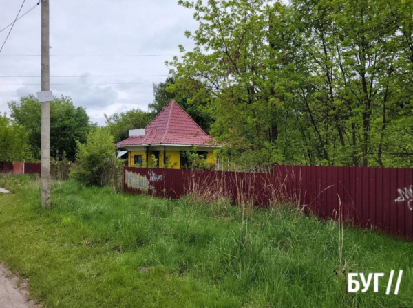 Фото дня: закинуте приміщення кафе у Нововолинську пустує кілька років | Новини Нововолинська