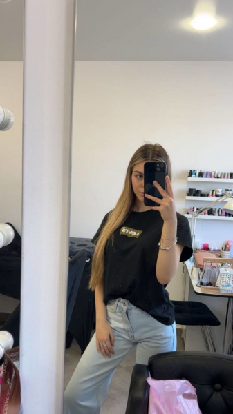 Красуня БУГу: Марія Горун з Нововолинська поєднує з навчанням роботу візажиста та стиліста | Новини Нововолинська