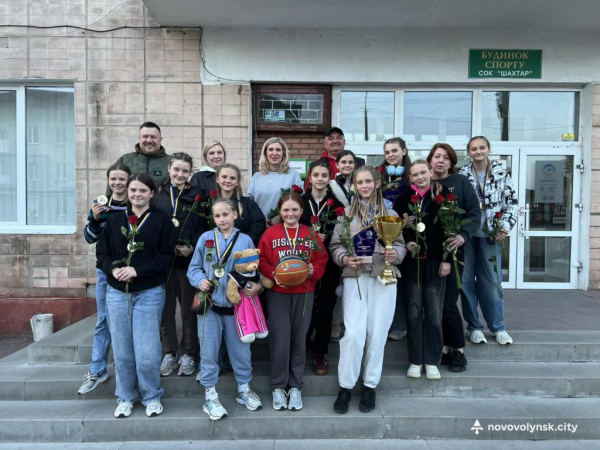 Баскетболістки з Нововолинська здобули перемогу на чемпіонаті України | Новини Нововолинська Баскетболістки з Нововолинська здобули перемогу на чемпіонаті України | Новини Нововолинська