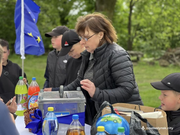Веломандрівка «Відкриваємо Європу разом»: у Нововолинській громаді відбувся патріотичний захід | Новини Нововолинська