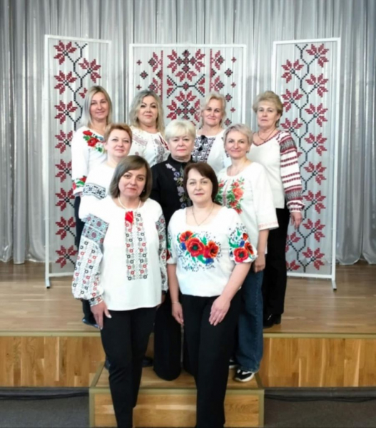 День вишиванки: нововолинці показали свої світлини в національному одязі | Новини Нововолинська