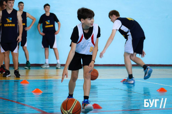 Гравці БК «Старий Луцьк» провели навчання для юних баскетболістів Нововолинської громади | Новини Нововолинська Гравці БК «Старий Луцьк» провели навчання для юних баскетболістів Нововолинської громади | Новини Нововолинська