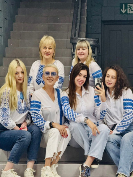 День вишиванки: нововолинці показали свої світлини в національному одязі | Новини Нововолинська